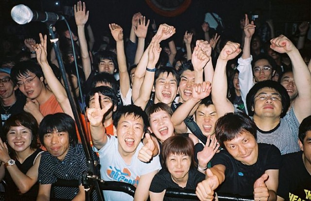 Shelter Crowd 2
